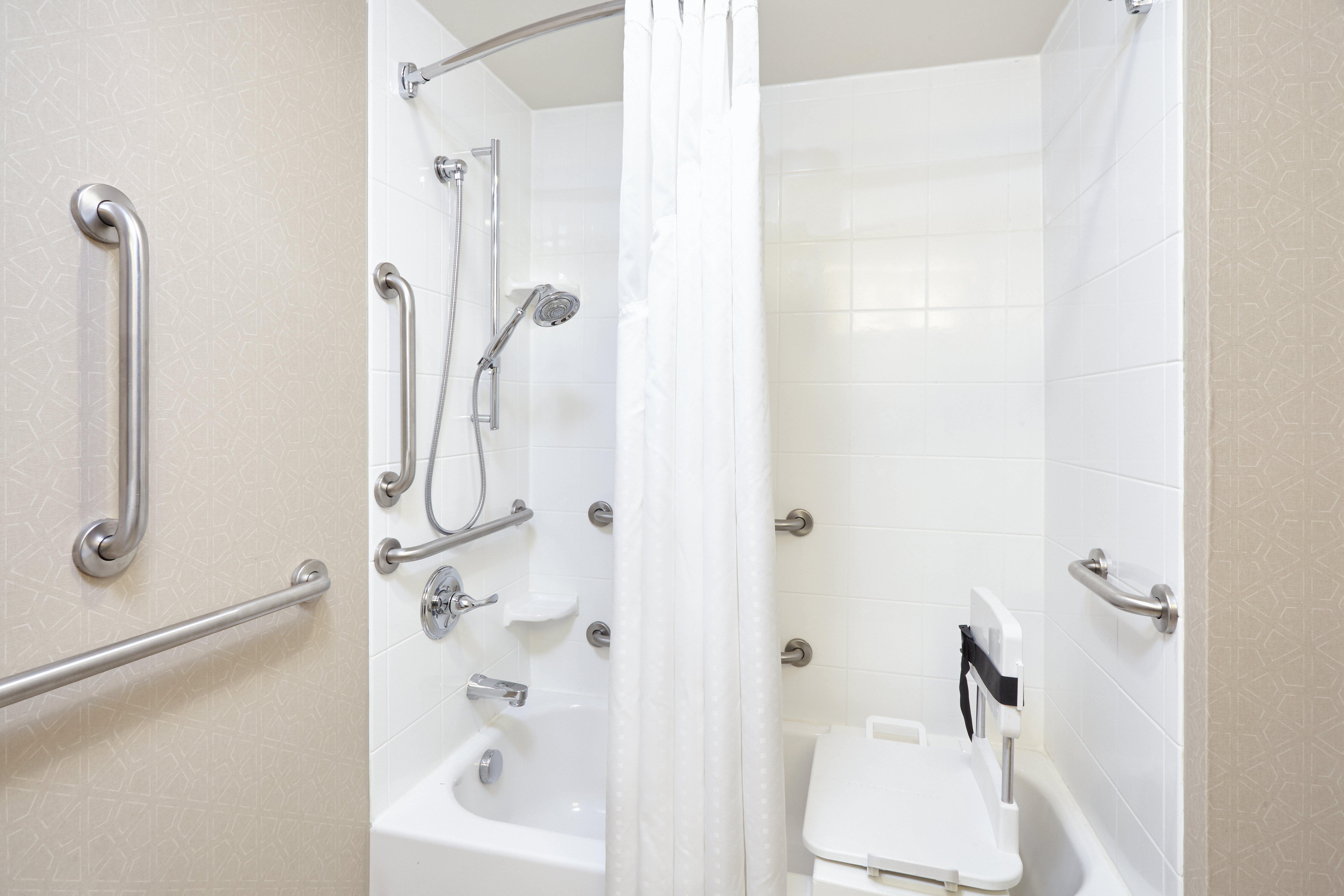 Express Hotels- By Ihg Hotel Hampton
