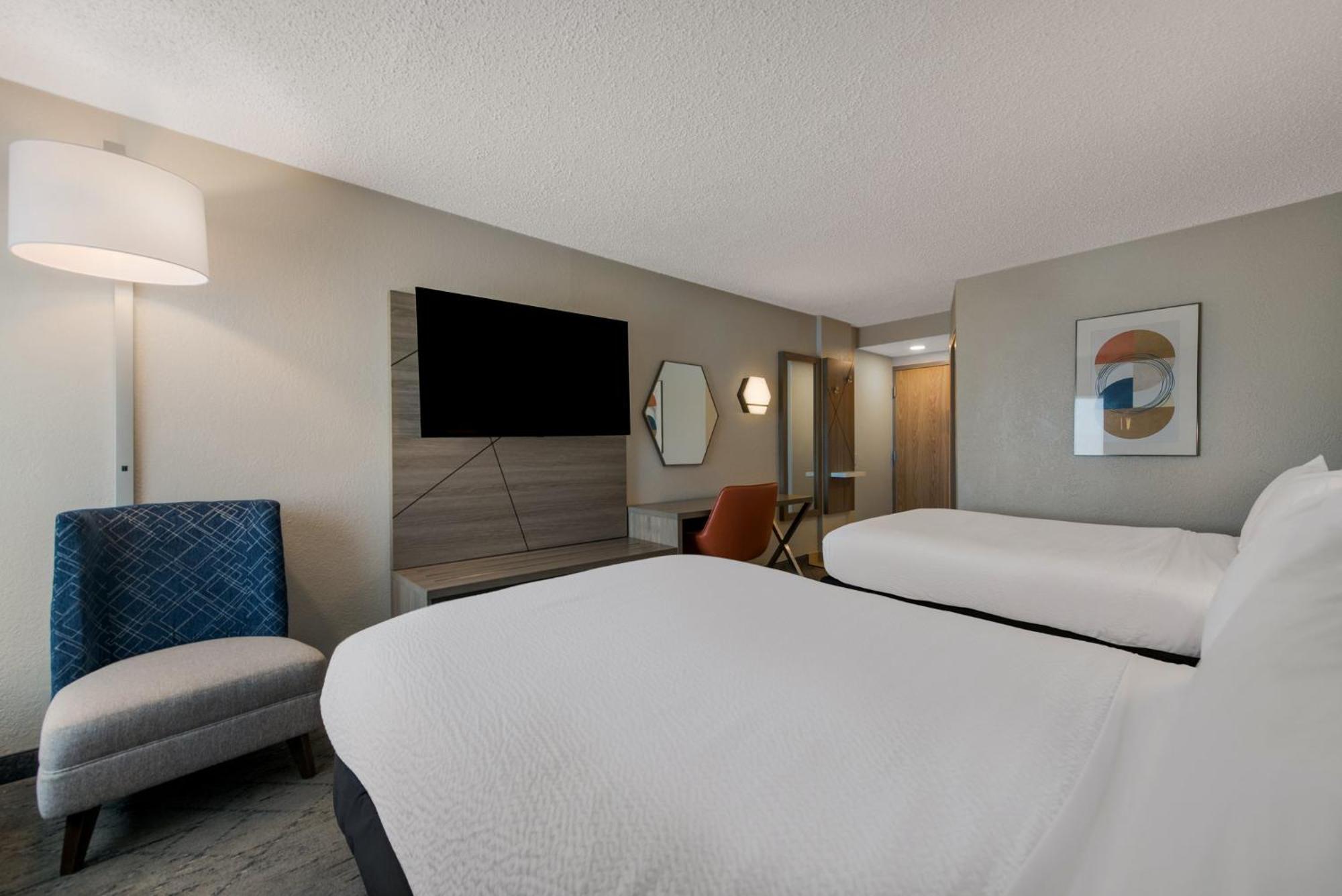 Express Hotels- By Ihg 2*