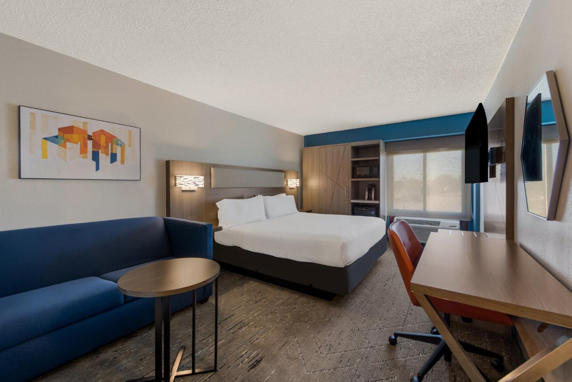Hotel Express Hotels- By Ihg Hampton
