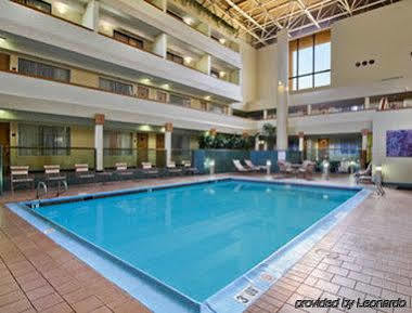 Express Hotels- By Ihg 2* Hampton