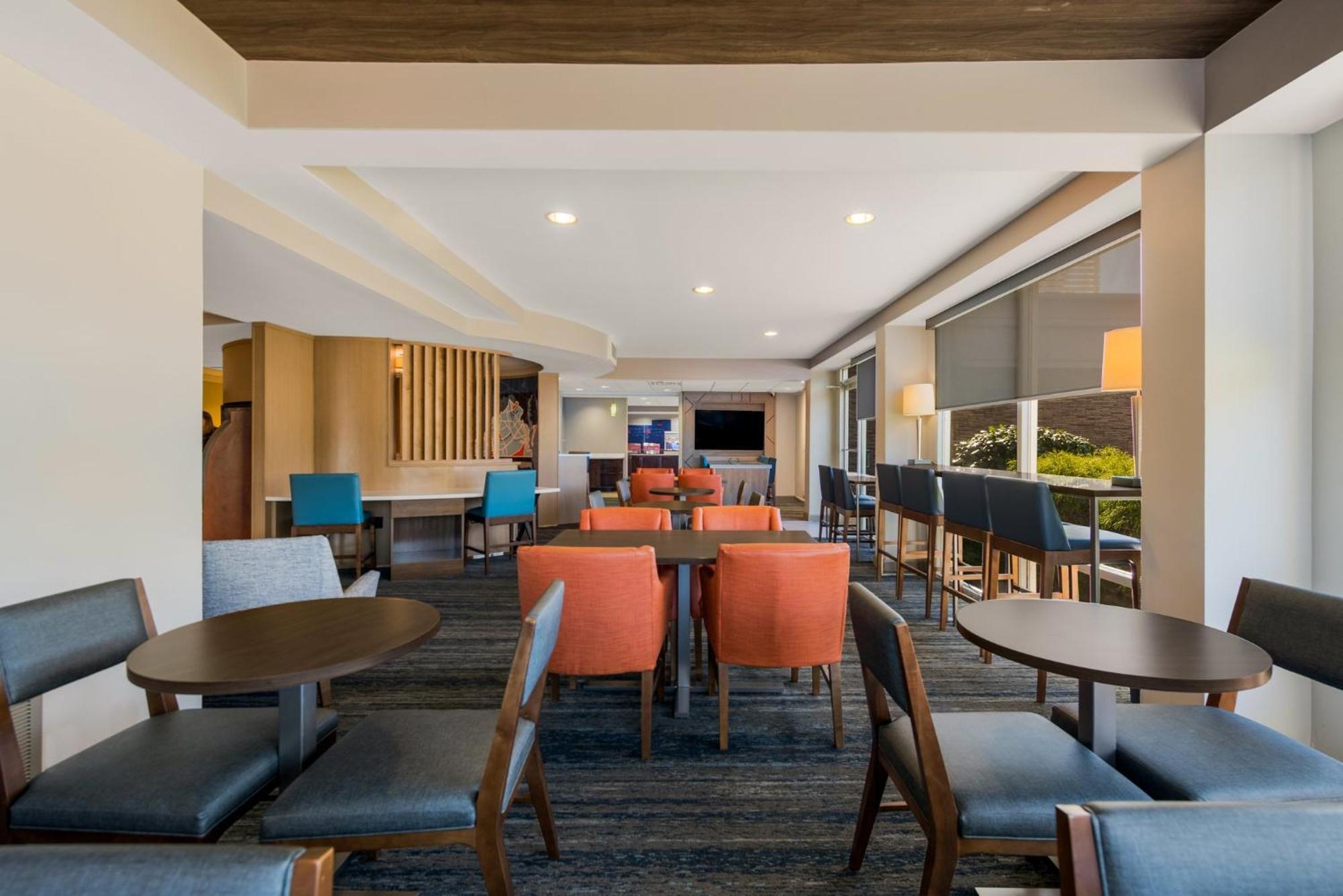 Express Hotels- By Ihg 2*